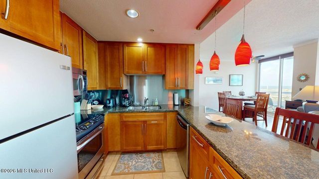 2060 Beach Boulevard, 303, Biloxi, MS 39531
