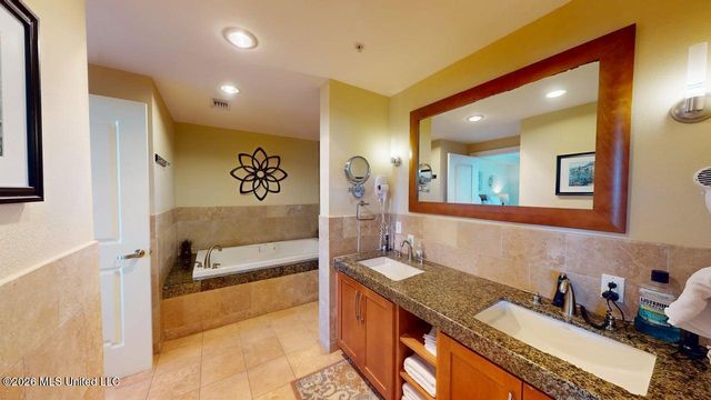 2060 Beach Boulevard, 303, Biloxi, MS 39531