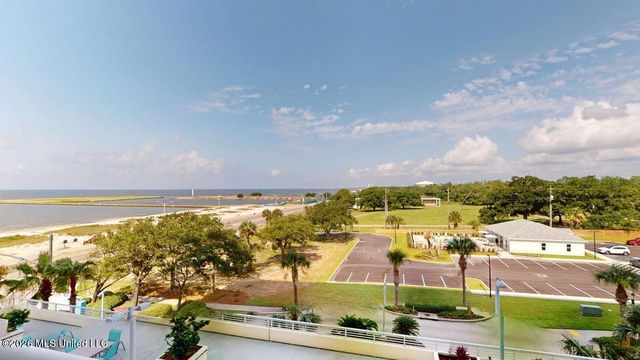 2060 Beach Boulevard, 303, Biloxi, MS 39531