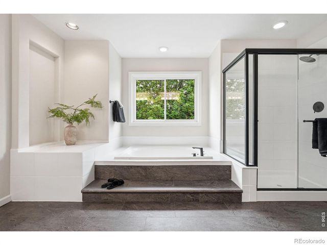 4061 Spy Glass Lane, Longmont, CO 80503