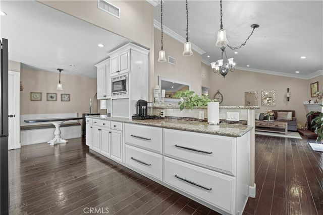 366 Smoke Ridge, Calimesa, CA 92320