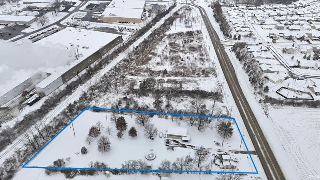 6715 Bass Road, Fort Wayne, IN 46818