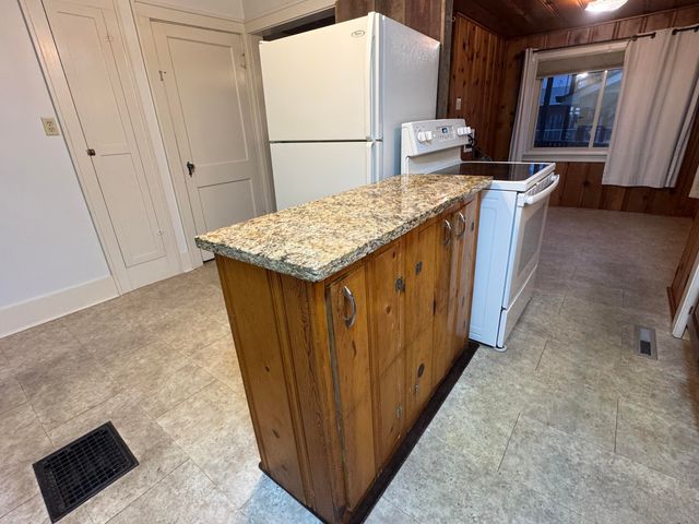 203 EDGEWOOD AVE, Columbia, MO 65203