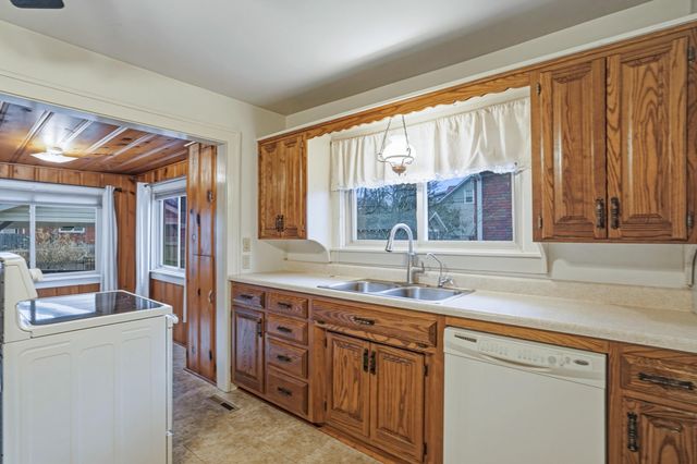 203 EDGEWOOD AVE, Columbia, MO 65203