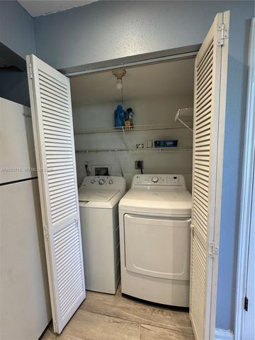 2301 NW 33rd St 107, Oakland Park, FL 33309