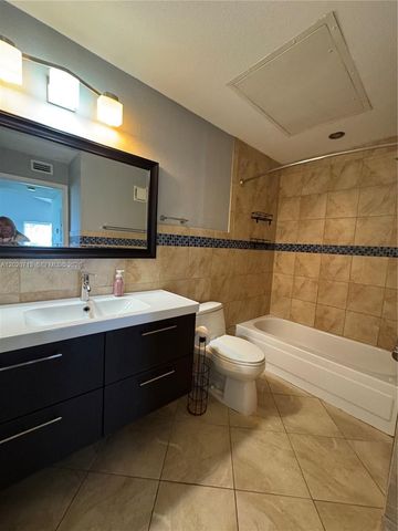 2301 NW 33rd St 107, Oakland Park, FL 33309