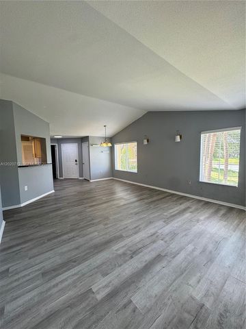 2301 NW 33rd St 107, Oakland Park, FL 33309