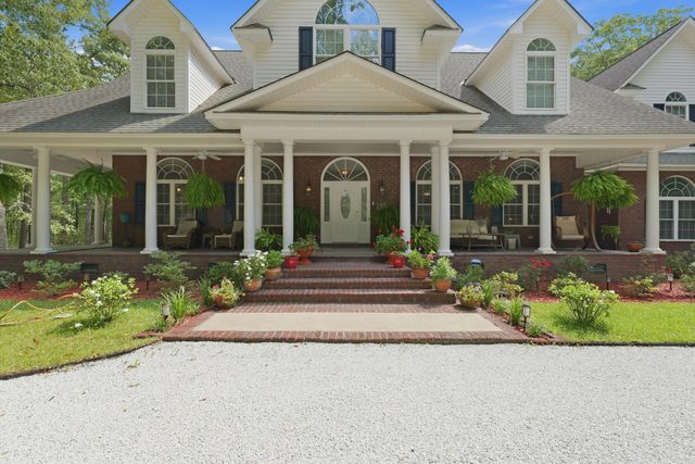 136 Acorn Lane, Santee, SC 29142