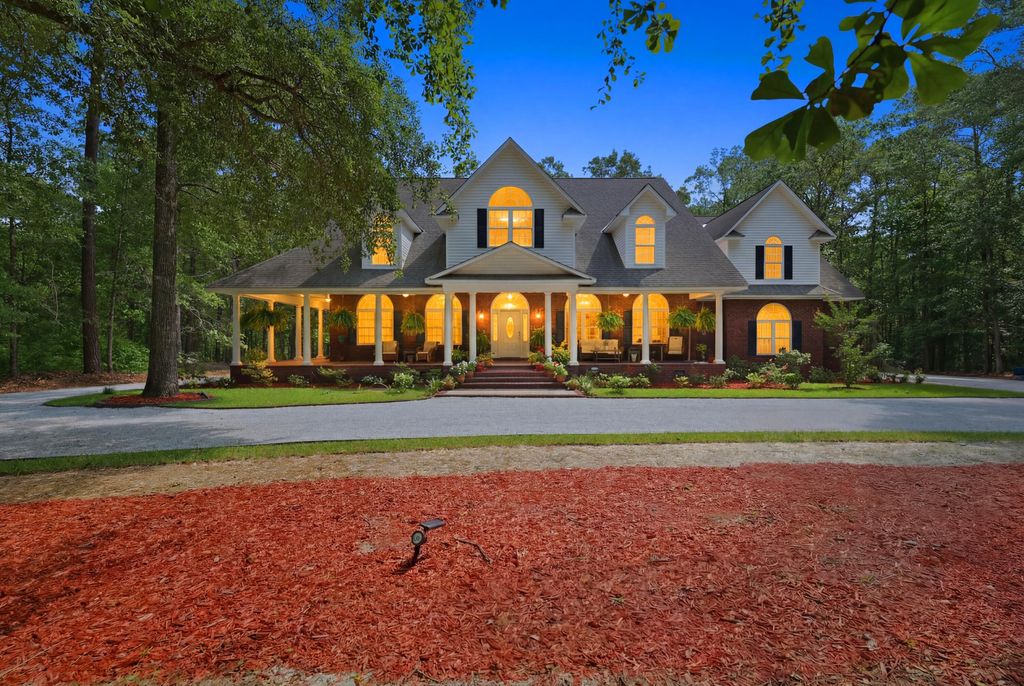 136 Acorn Lane, Santee, SC 29142