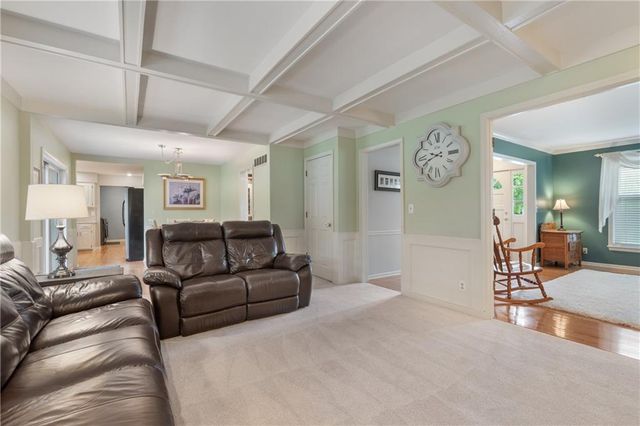 8602 N Beaman Avenue, Kansas City, MO 64154