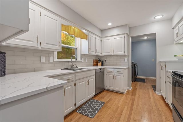 8602 N Beaman Avenue, Kansas City, MO 64154