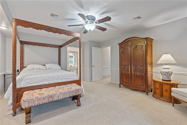 8602 N Beaman Avenue, Kansas City, MO 64154