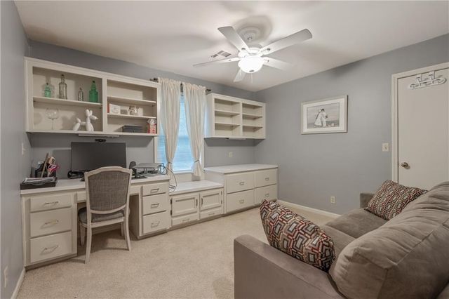 8602 N Beaman Avenue, Kansas City, MO 64154