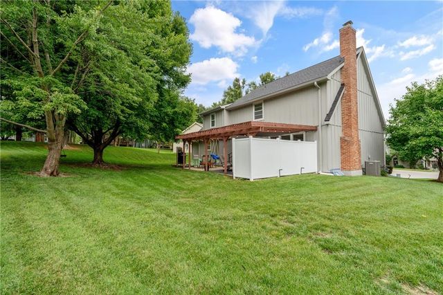 8602 N Beaman Avenue, Kansas City, MO 64154