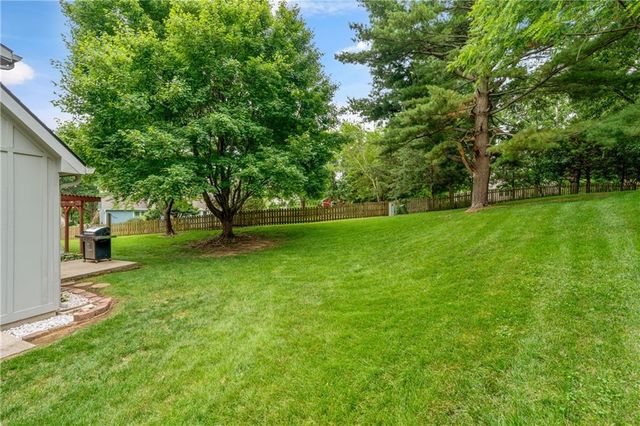 8602 N Beaman Avenue, Kansas City, MO 64154