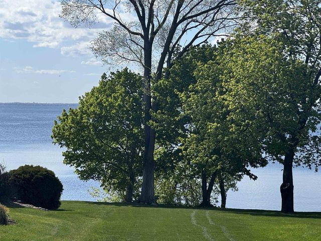 N6396 FAIRY SPRINGS ROAD, Hilbert, WI 54129