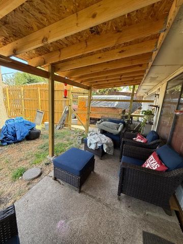705 Angle Ridge Circle, Garland, TX 75043