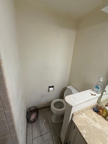 705 Angle Ridge Circle, Garland, TX 75043