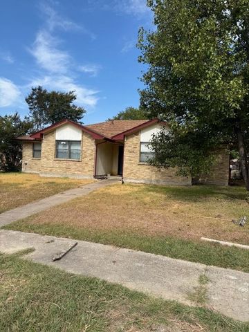 705 Angle Ridge Circle, Garland, TX 75043
