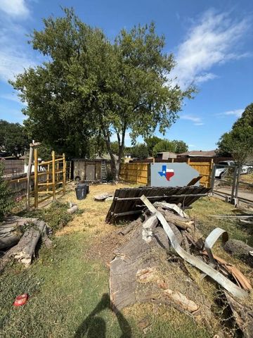 705 Angle Ridge Circle, Garland, TX 75043