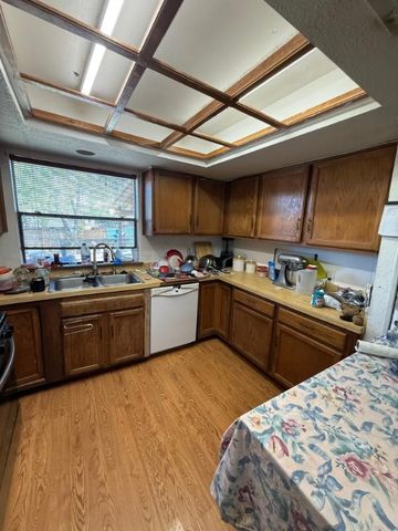 705 Angle Ridge Circle, Garland, TX 75043