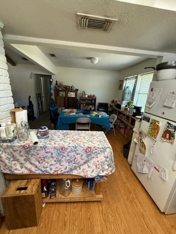 705 Angle Ridge Circle, Garland, TX 75043
