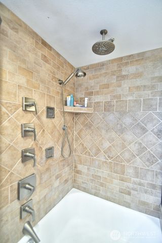 1260 S Karl Johan Avenue, Tacoma, WA 98465