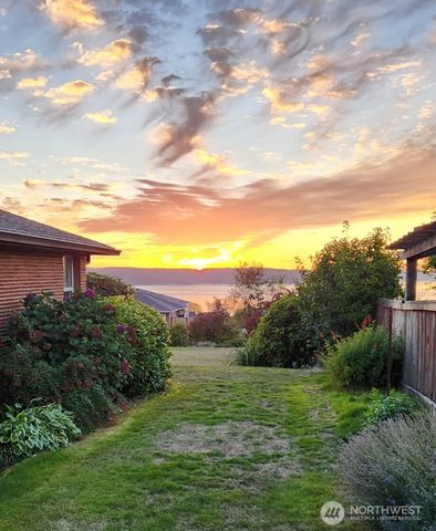 1260 S Karl Johan Avenue, Tacoma, WA 98465