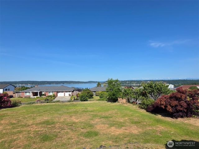 1260 S Karl Johan Avenue, Tacoma, WA 98465
