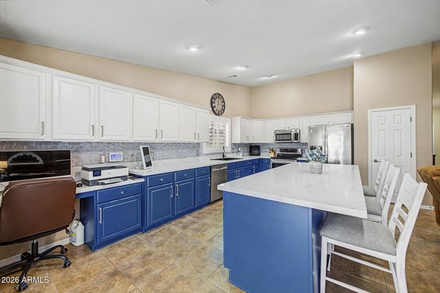 18164 W DESERT Lane, Surprise, AZ 85388