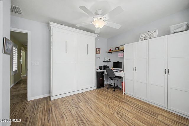 18164 W DESERT Lane, Surprise, AZ 85388