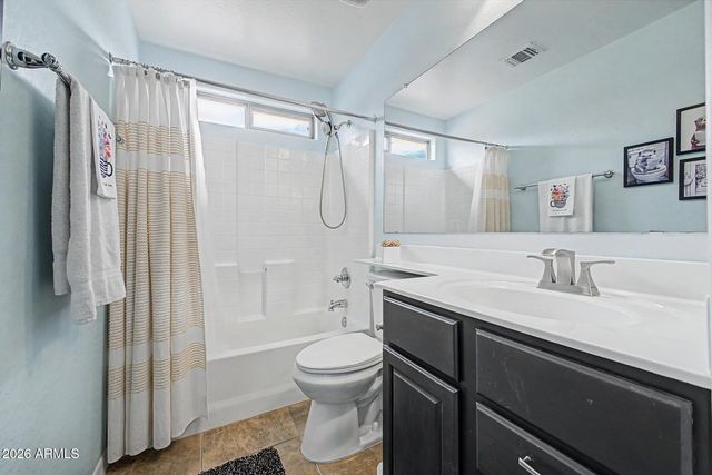 18164 W DESERT Lane, Surprise, AZ 85388