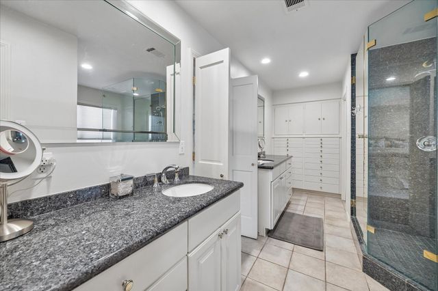 10926 Wickwild Street, Hunters Creek Village, TX 77024