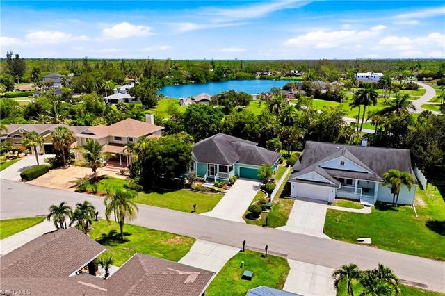 7980 Sandel Wood CIR W, Fort Myers, FL 33908