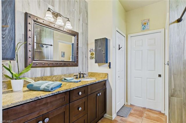 7980 Sandel Wood CIR W, Fort Myers, FL 33908