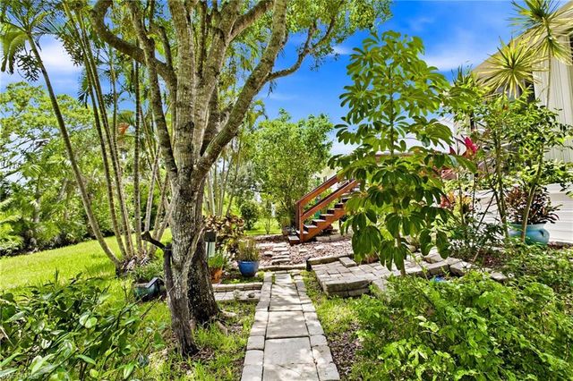 7980 Sandel Wood CIR W, Fort Myers, FL 33908
