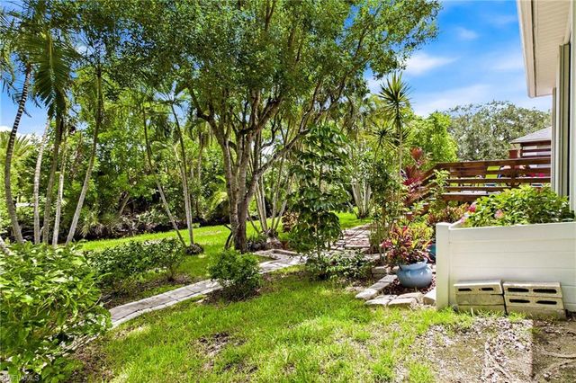 7980 Sandel Wood CIR W, Fort Myers, FL 33908