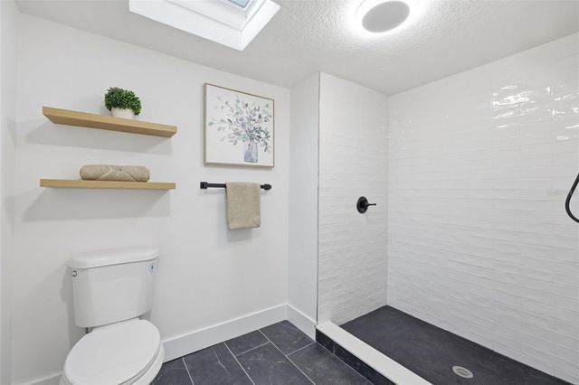 228 87TH AVENUE NE, St Petersburg, FL 33702