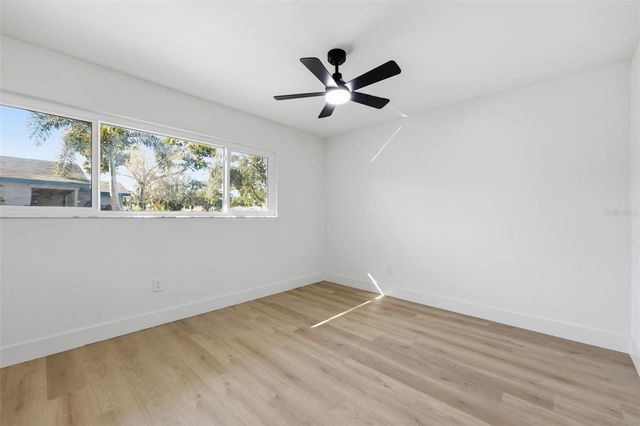 228 87TH AVENUE NE, St Petersburg, FL 33702