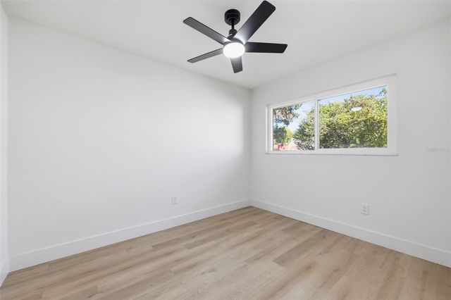 228 87TH AVENUE NE, St Petersburg, FL 33702