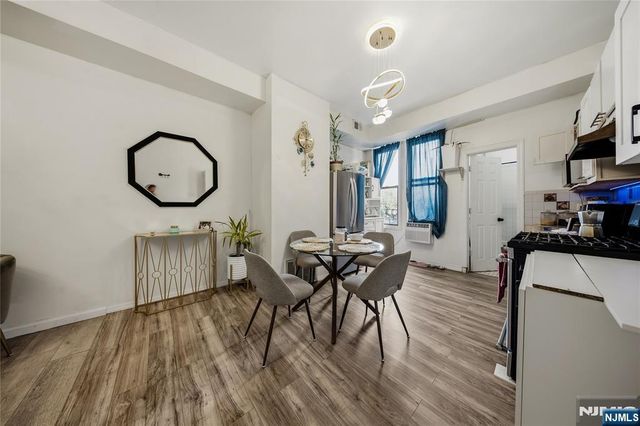 326 32nd Street, Union City, NJ 07087