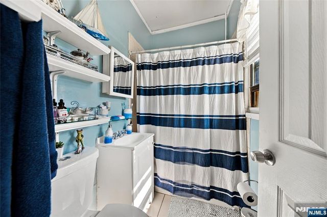 326 32nd Street, Union City, NJ 07087
