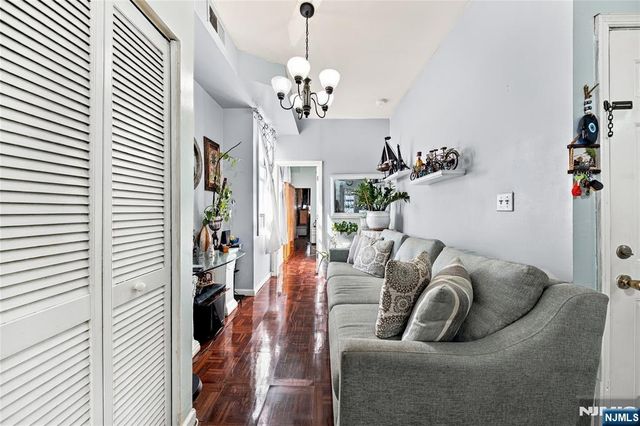 326 32nd Street, Union City, NJ 07087