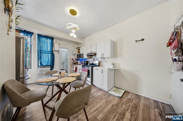 326 32nd Street, Union City, NJ 07087