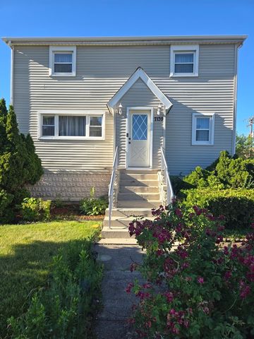 7139 W 74th Place, Chicago, IL 60638
