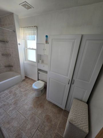 7139 W 74th Place, Chicago, IL 60638