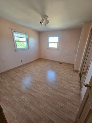 7139 W 74th Place, Chicago, IL 60638