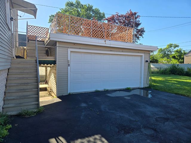 7139 W 74th Place, Chicago, IL 60638