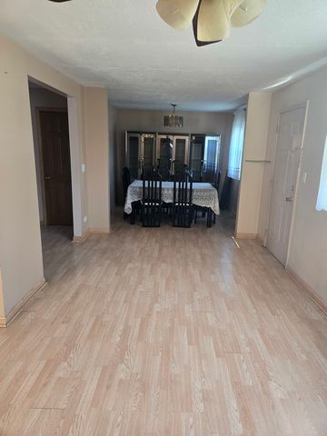 7139 W 74th Place, Chicago, IL 60638