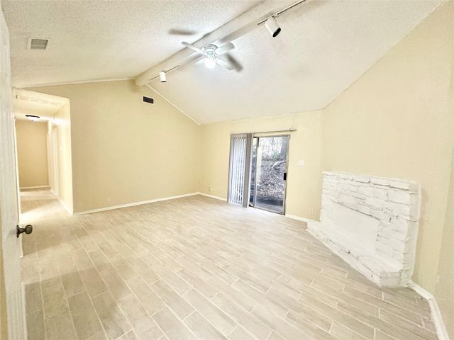 4302 Scottsdale RD B, Austin, TX 78721